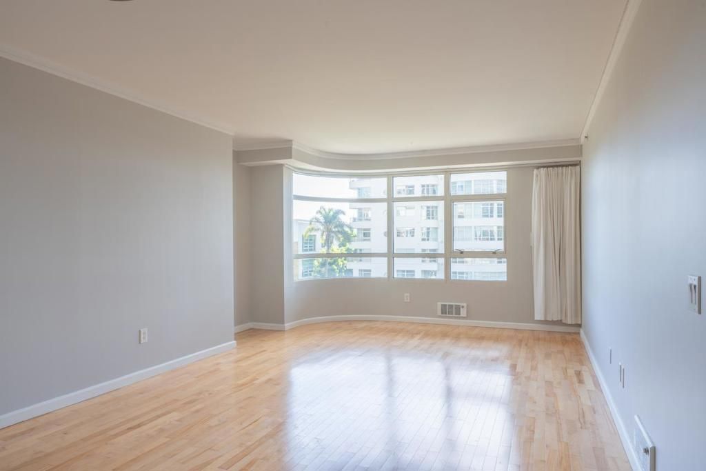 Photo of 403 Main Street #206N, San Francisco, CA 94105 (MLS # ML82038182)
