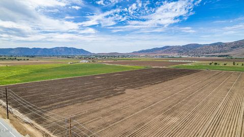 Photo of 0 Highline Lot 3, Tehachapi, CA 93561 (MLS # V1-30127) Photo of 0 Highline Lot 3, Tehachapi, CA 93561 (MLS # V1-30127)