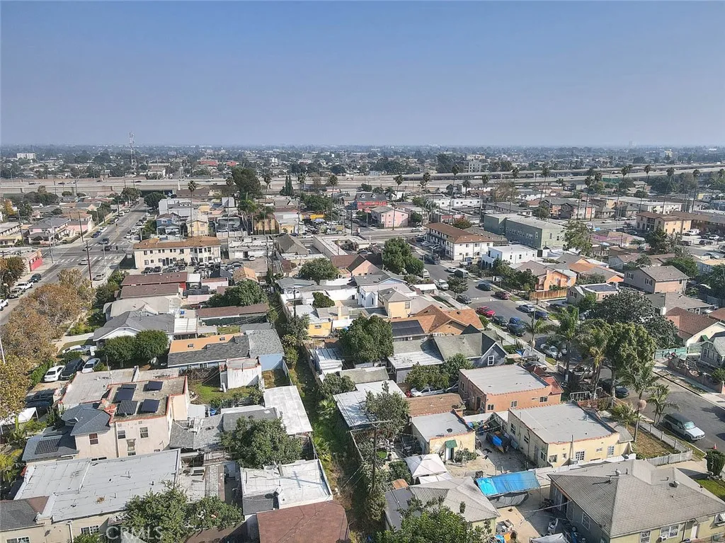 Los Angeles, California 90044, United States, 3 Bedrooms Bedrooms, ,2 BathroomsBathrooms,Residential,Active,237129