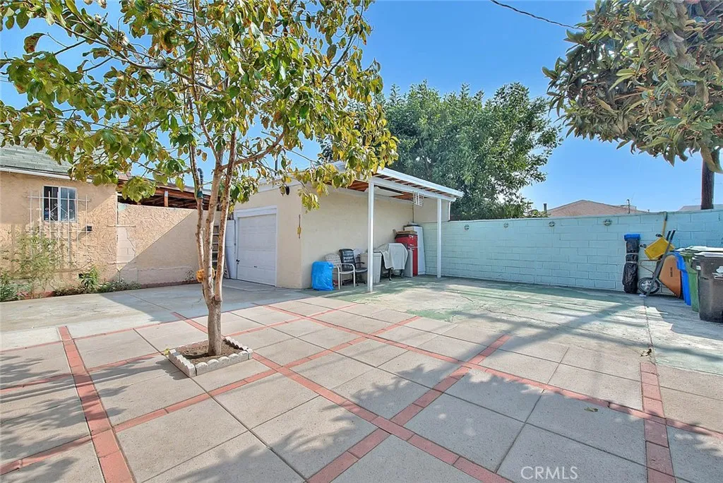 Los Angeles, California 90044, United States, 3 Bedrooms Bedrooms, ,2 BathroomsBathrooms,Residential,Active,237129