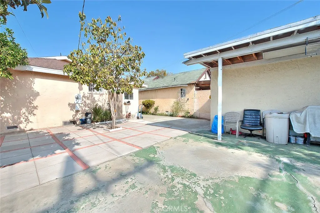 Los Angeles, California 90044, United States, 3 Bedrooms Bedrooms, ,2 BathroomsBathrooms,Residential,Active,237129