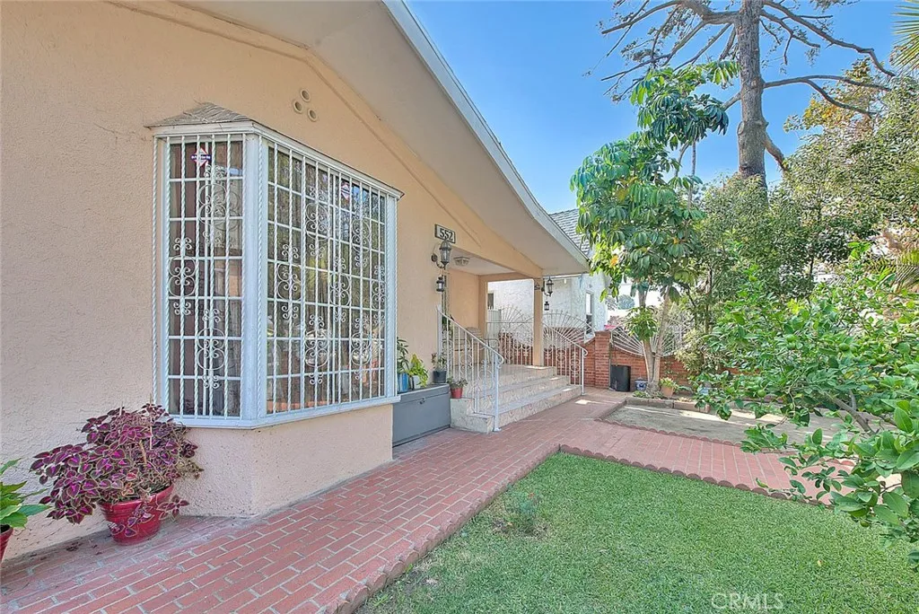 Los Angeles, California 90044, United States, 3 Bedrooms Bedrooms, ,2 BathroomsBathrooms,Residential,Active,237129