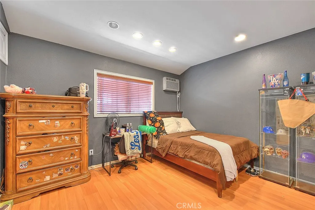 Los Angeles, California 90044, United States, 3 Bedrooms Bedrooms, ,2 BathroomsBathrooms,Residential,Active,237129