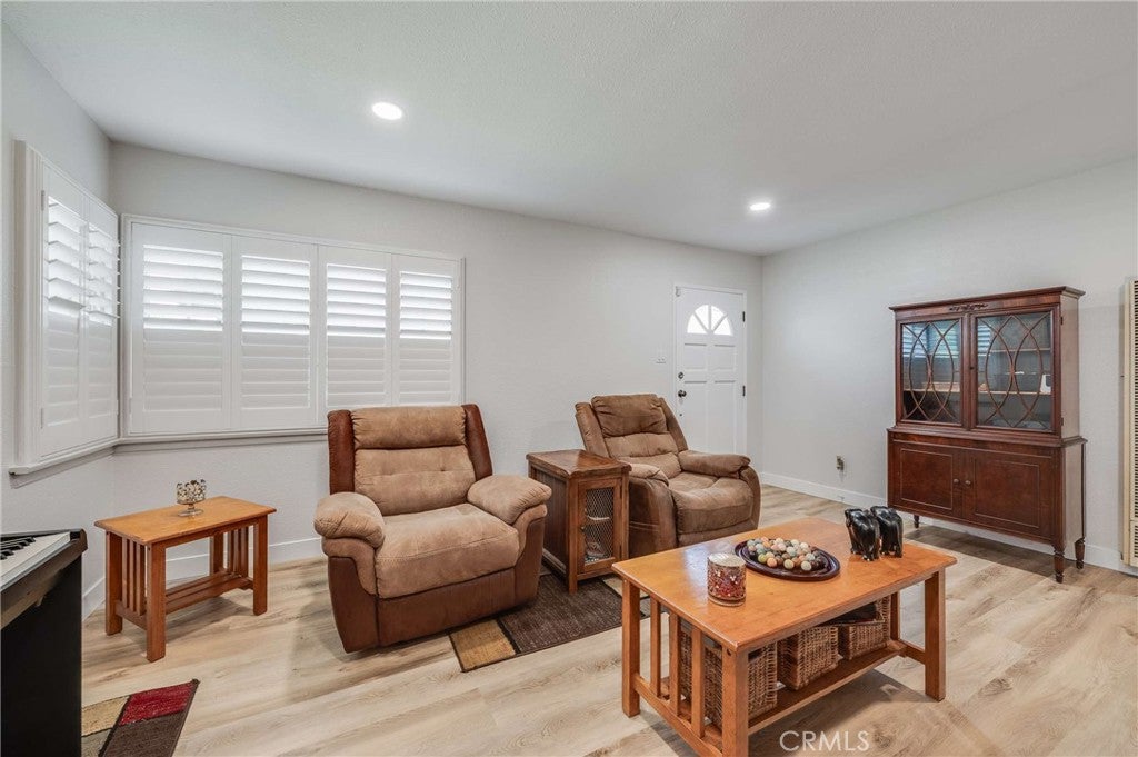 1802 E 53rd