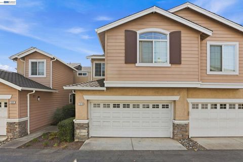 Photo of 7318 Bower Ln, Dublin, CA 94568 (MLS # 41128620)