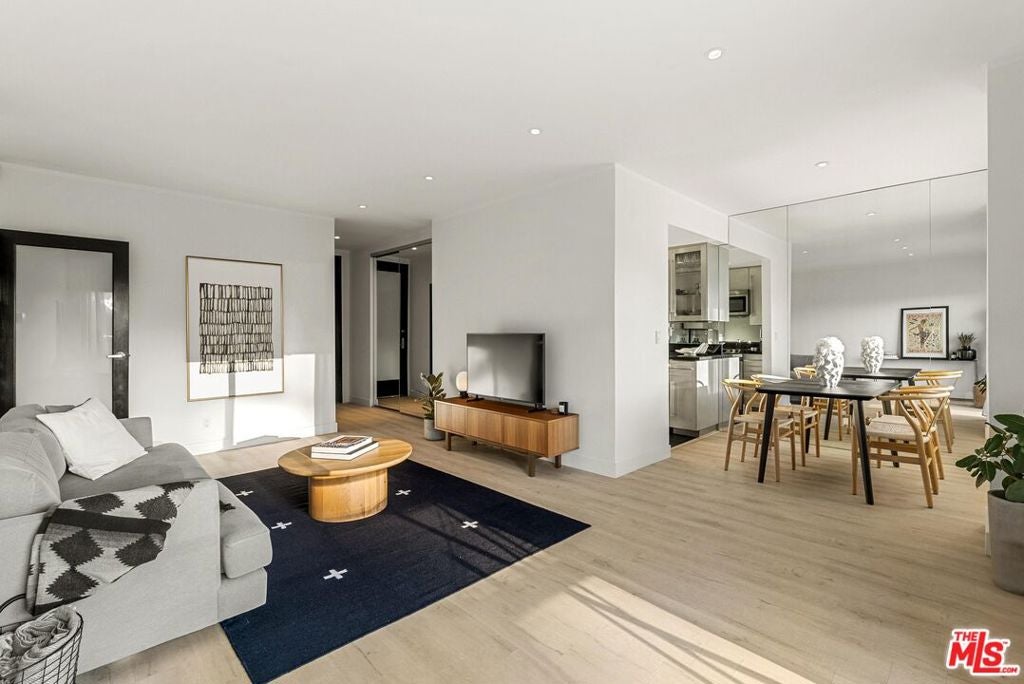 Photo of 1131 Alta Loma Road #415, West Hollywood, CA 90069 (MLS # 26987303)