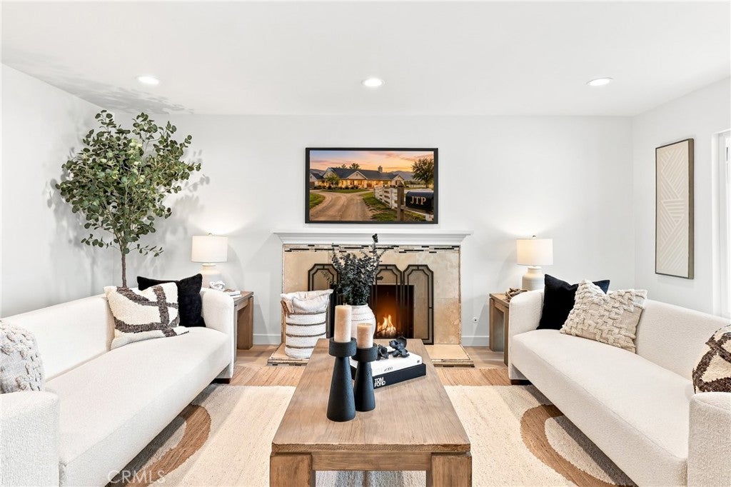 14612 Mulberry Avenue, Irvine CA 92606 - Photo 22