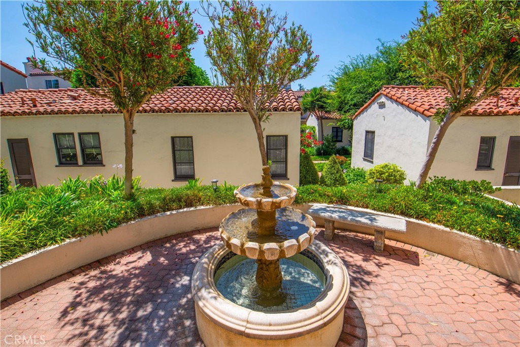 372 S Marengo Avenue 108