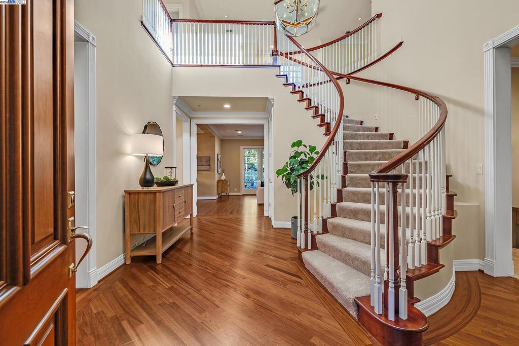 OAK TREE FARMS - Residential