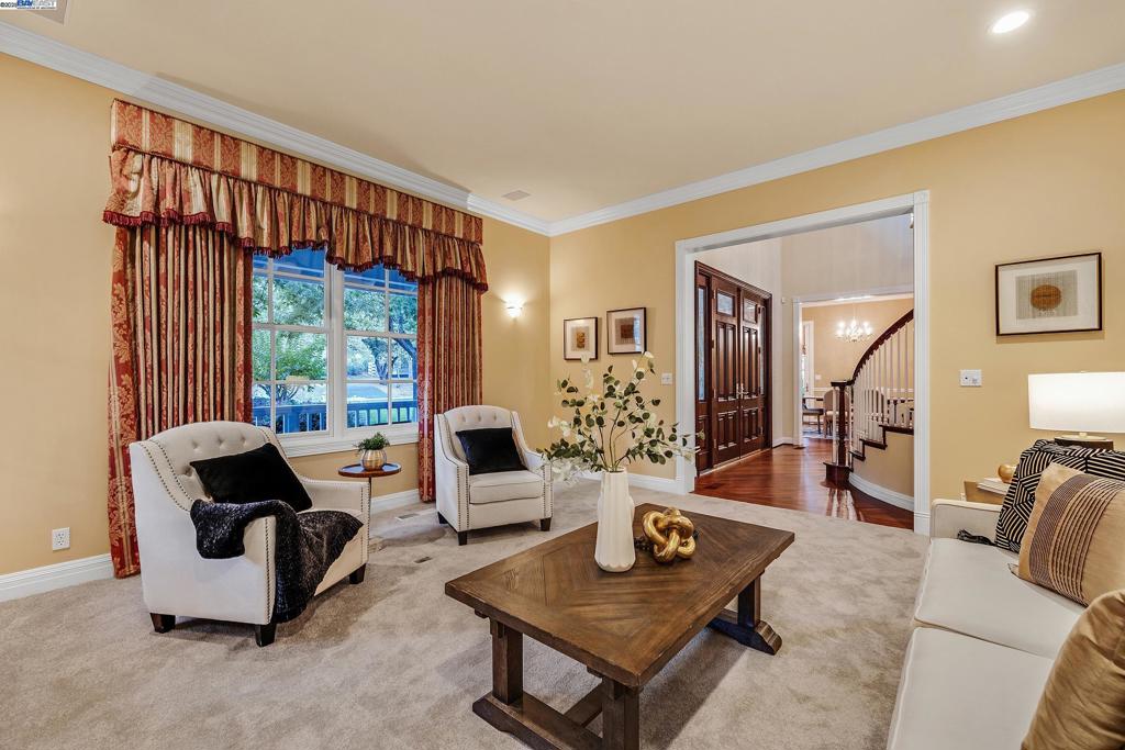 OAK TREE FARMS - Residential
