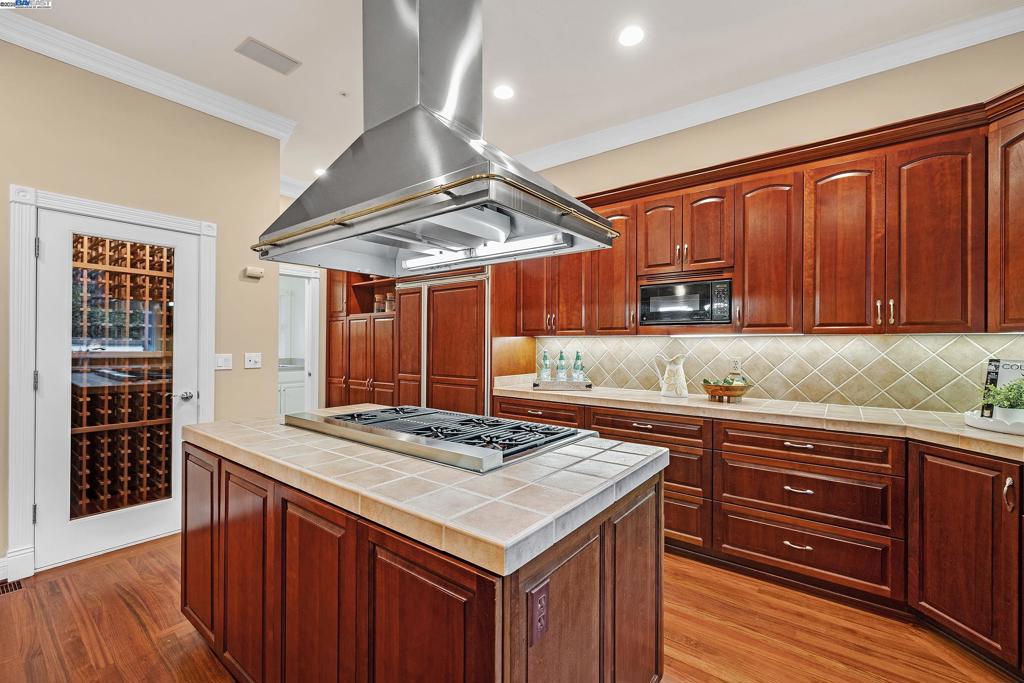 OAK TREE FARMS - Residential