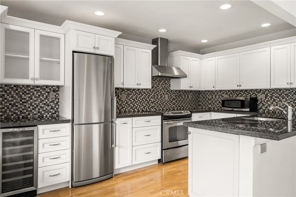 6004 Bixby Village Drive 21