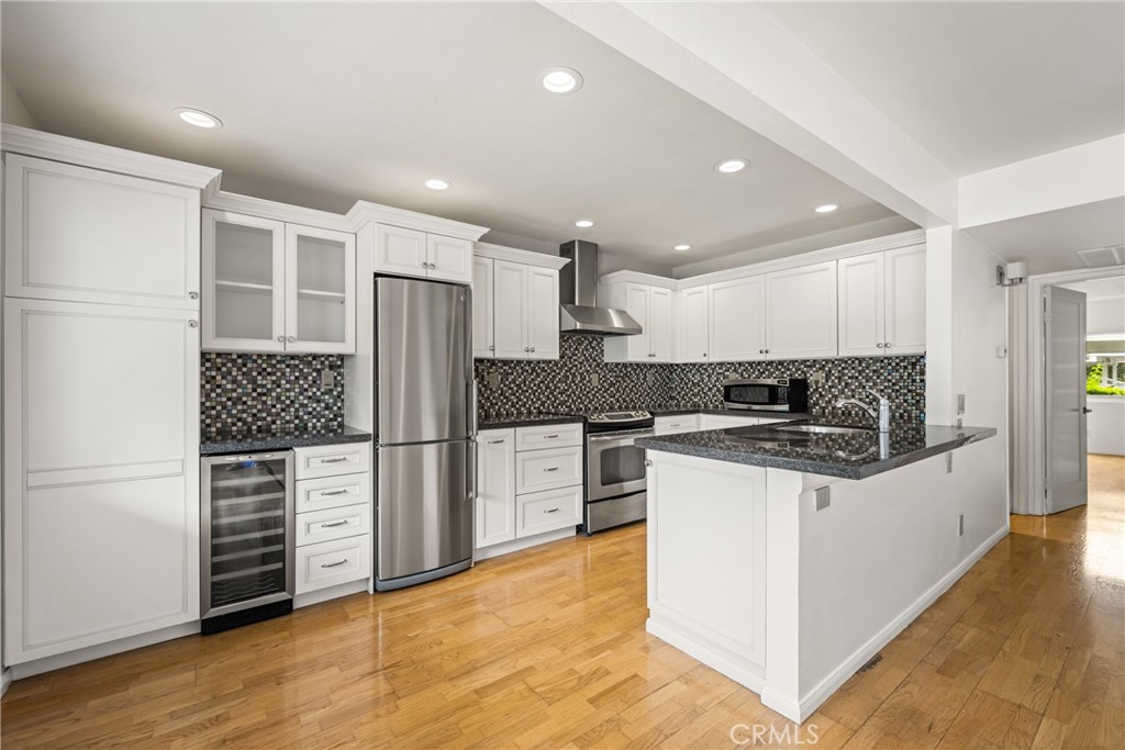 6004 Bixby Village Drive 21