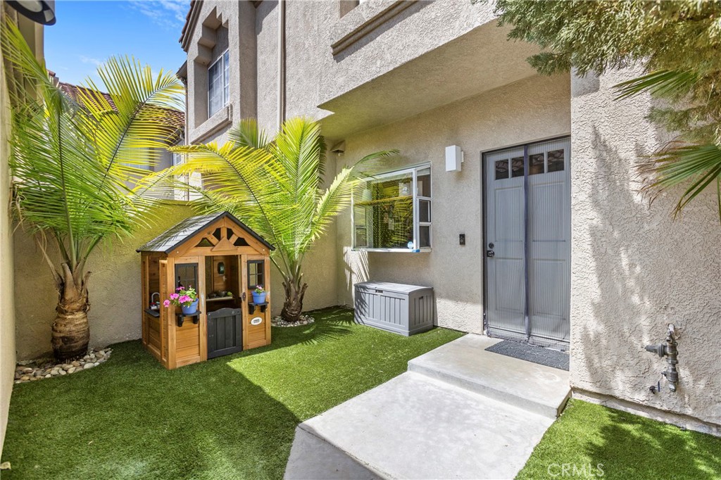 21885 Southgate