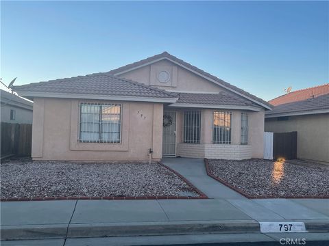 Photo of 797 Cortez Dr, Hemet, CA 92545 (MLS # OC26053961)
