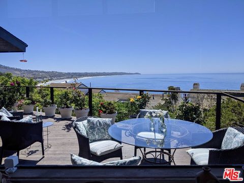 Photo of 31533 Victoria Point Road, Malibu, CA 90265 (MLS # 26662483)