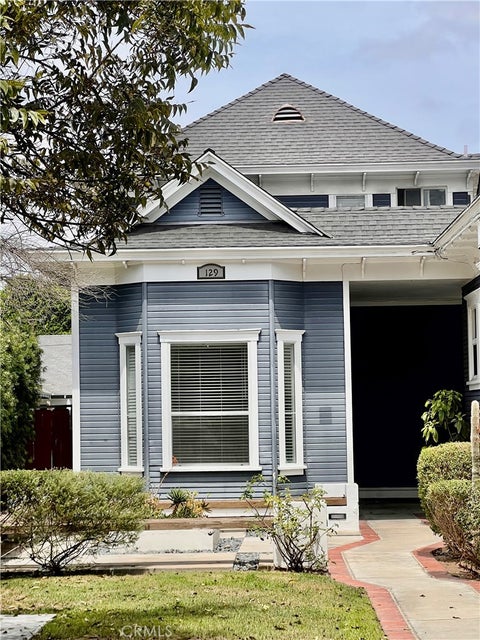 Photo of 129 W Palmyra AVE, Orange, CA 92866 (MLS # PW26177884)
