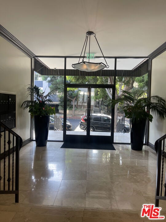 1015 N Kings Road 104