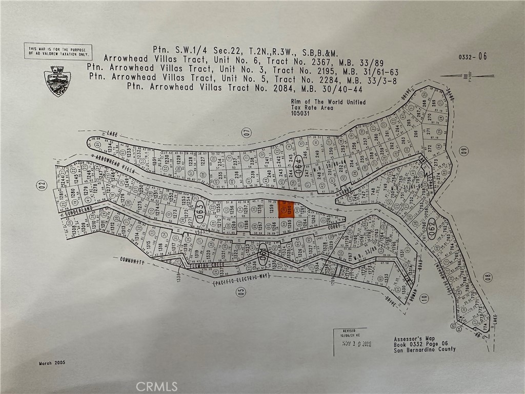 Come build your dream cabin in beautiful Arrowhead! The owner is selling an adjoining lot that extends from street to street, offering extra space, privacy and potential. Don't miss out on this unique opportunity!