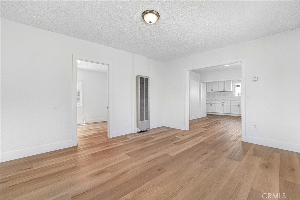 715 E 87th Place
