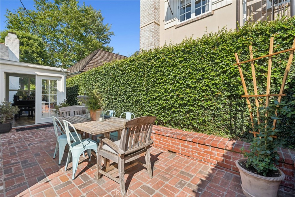 2632 Vista Drive