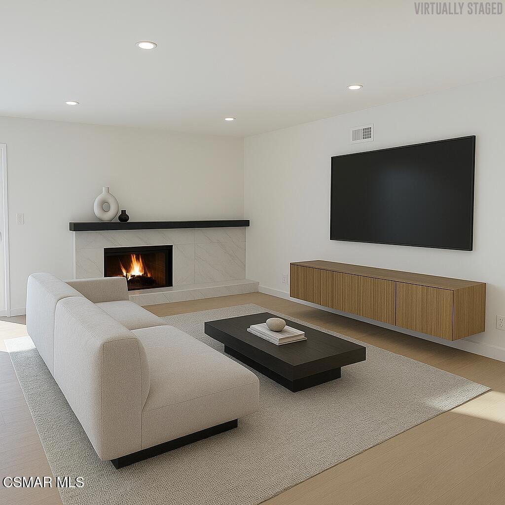 4759 Del Rio Drive