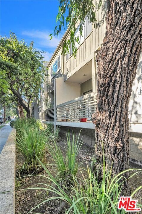Photo of 2909 Arizona Avenue #14, Santa Monica, CA 90404 (MLS # 26657331)
