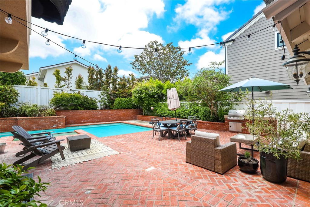 1827 Port Charles Place