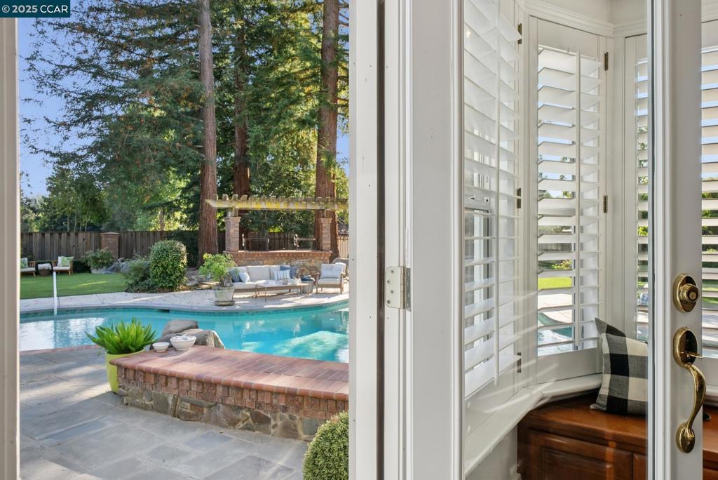 HIDDEN OAKS - Residential