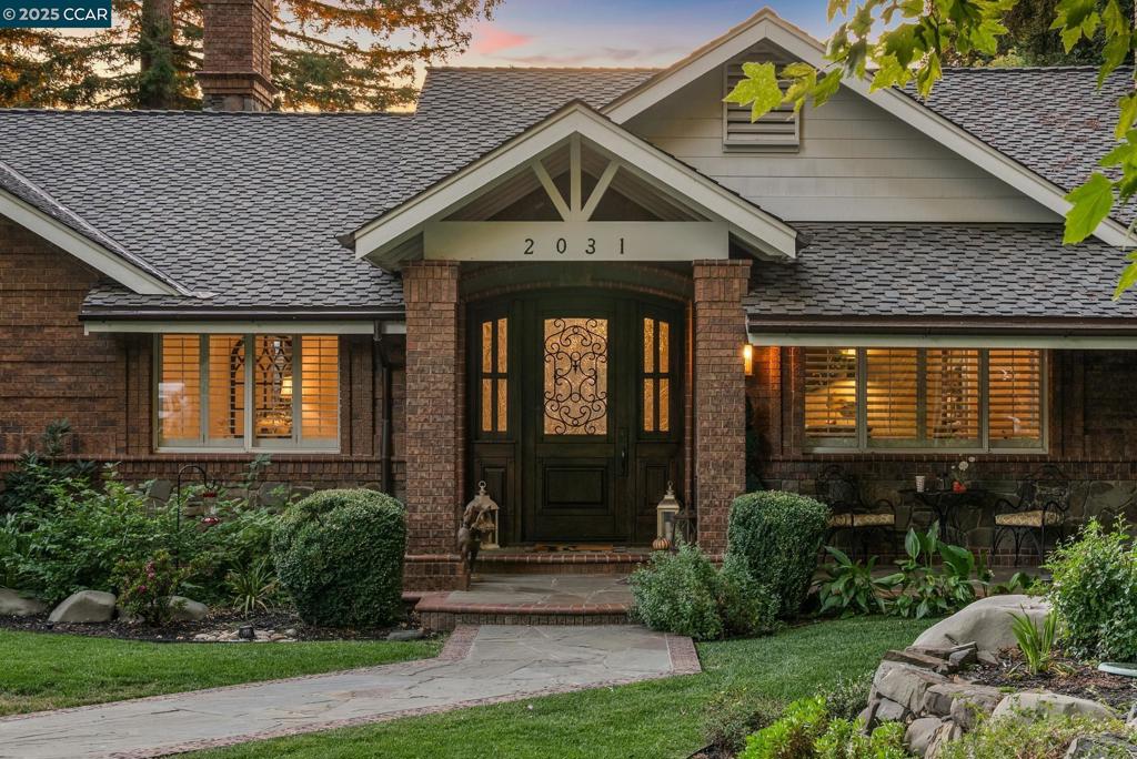 HIDDEN OAKS - Residential