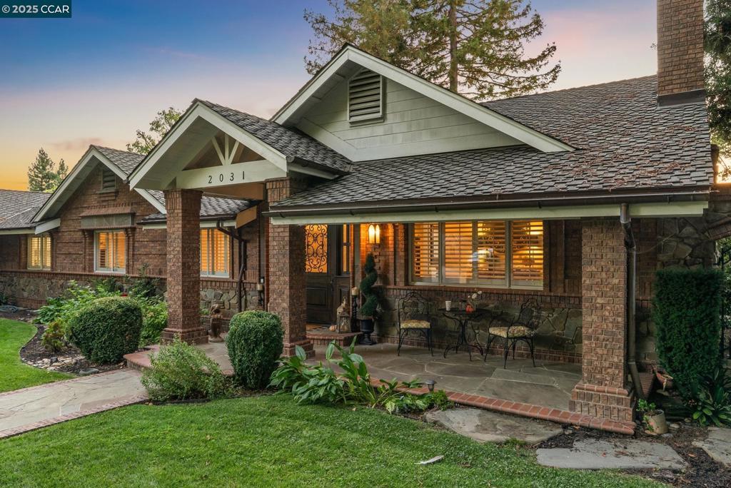 This exquisite single-story estate in Blackhawk’s premier Hidden Oaks neighborhood is the luxury living you have been waiting for! Set on a completely flat half-acre+, the custom design blends timeless craftsmanship with modern decor. Custom masonry, soaring vaulted ceilings, & wide-plank hardwood floors create a warm yet sophisticated ambiance throughout the 2,691 sq. ft. floor plan. The open concept kitchen with Butler's Pantry will take your breath away! Dining rooms, living room, conversation pit, stunning library & remote controlled shutters. The primary suite offers a spa inspired bathroom & spacious walk-in closet, while light & bright auxiliary bedrooms provide comfort for family or guests. Recent upgrades include a new roof with copper gutters & the sparkling pool with Baja Ledge, cascading spa, & a resort-style backyard designed for unforgettable entertaining! Lush gardens, built-in BBQ, expansive grounds, & plenty of space for gardening or play. Additionally, a 3-car garage plus golf cart space, side access for boat/RV, & immaculate landscaping that frames the spectacular sunsets that you will enjoy! This home is the heart of one of Hidden Oaks’ most sought-after streets & masterfully combines prestige, privacy, & community in one remarkable offering.