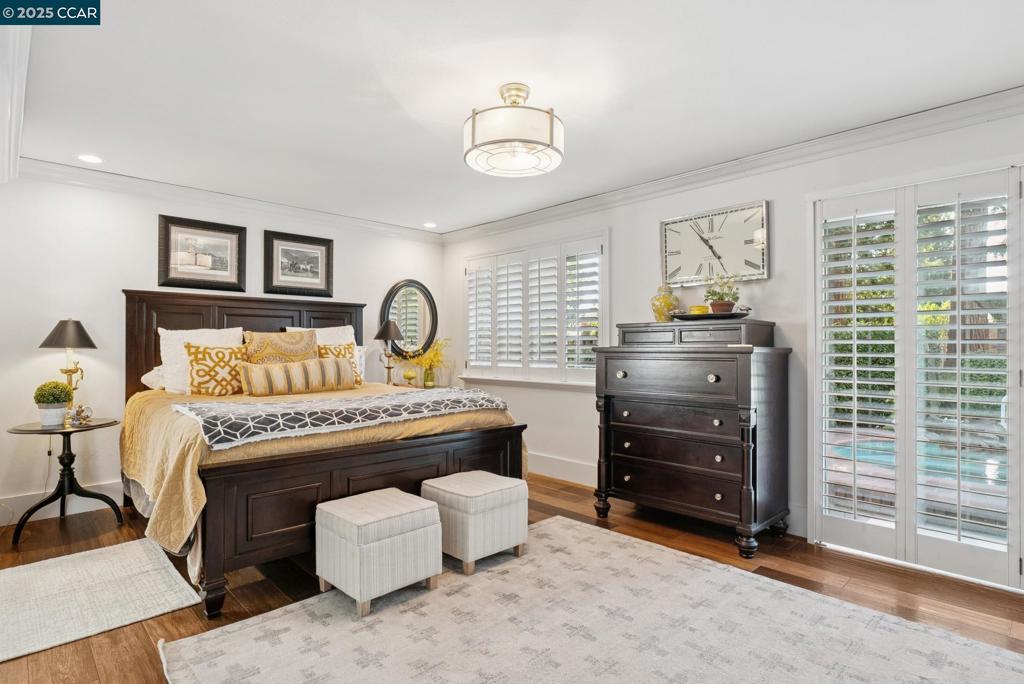 HIDDEN OAKS - Residential