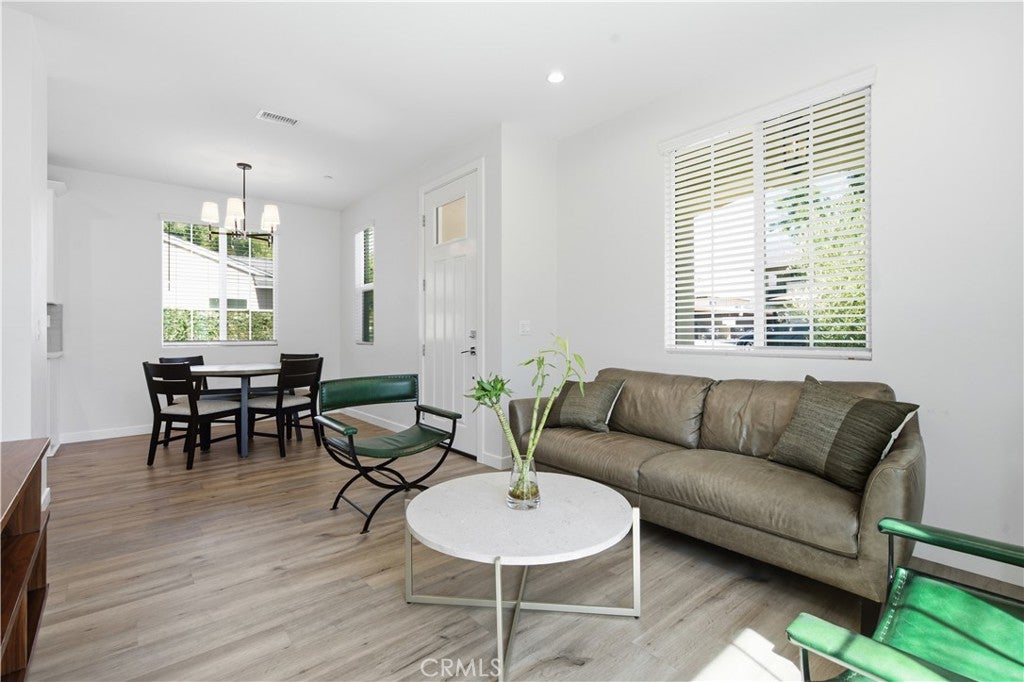 872 W Walnut Avenue A
