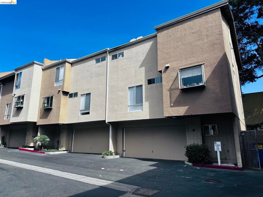 2121 Vale Rd #50