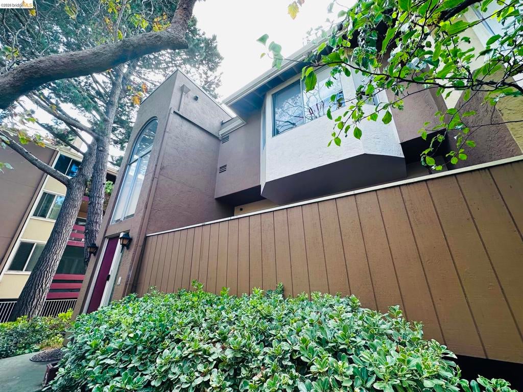 2121 Vale Rd #50