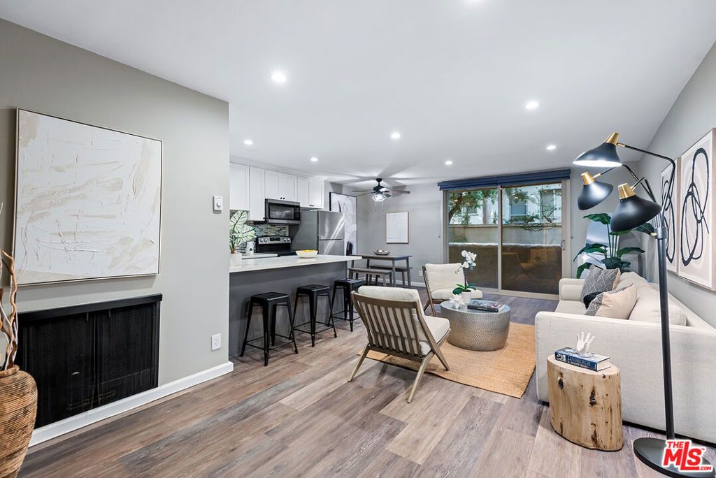 Photo of 11645 Montana Avenue #121, Los Angeles, CA 90049 (MLS # 26637217)