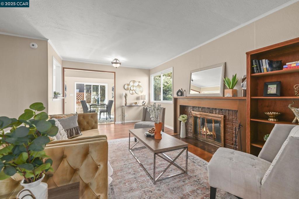 MIRAVISTA HIGHLS - Residential