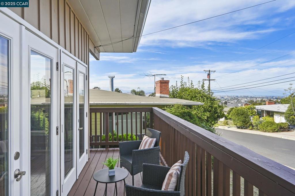 MIRAVISTA HIGHLS - Residential