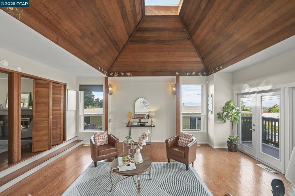 MIRAVISTA HIGHLS - Residential