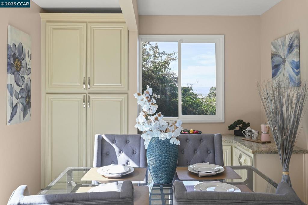 MIRAVISTA HIGHLS - Residential