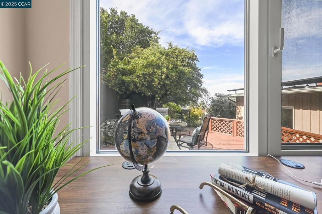 MIRAVISTA HIGHLS - Residential