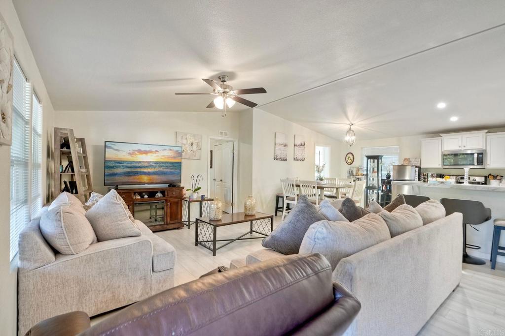 2700 E Valley Pkwy Spc #81
