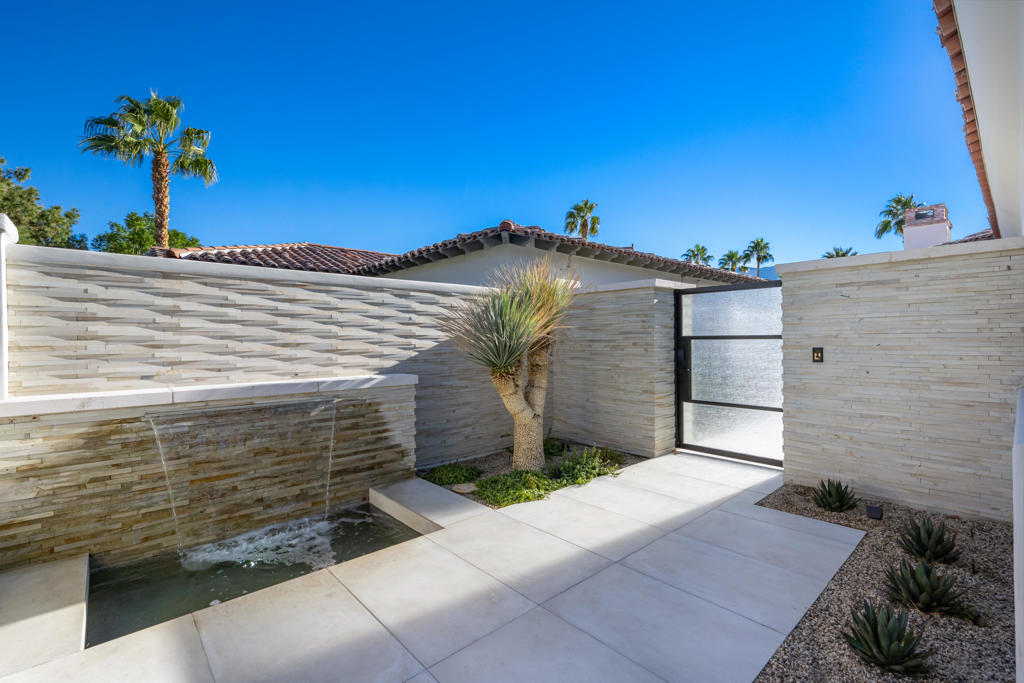 The Hideaway - Residential