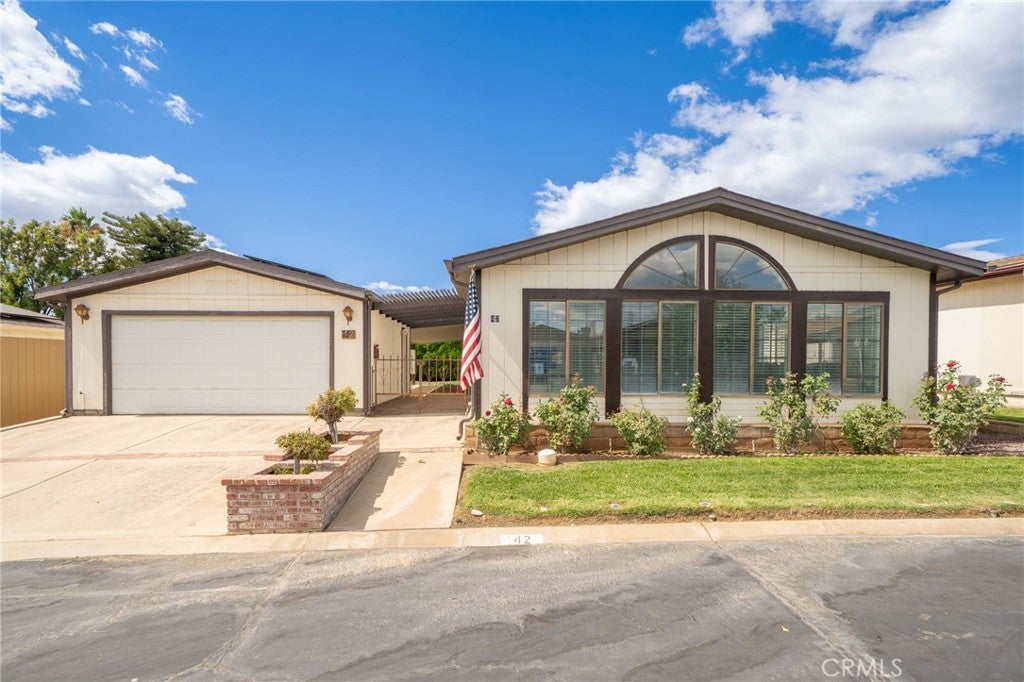 10961 Desert Lawn Drive 42