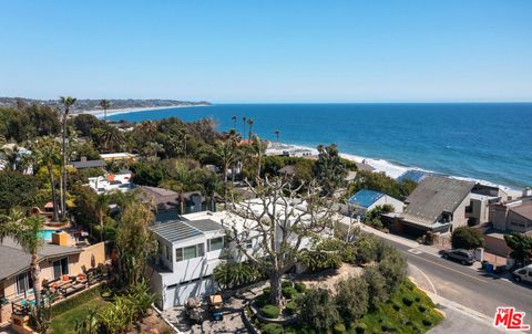 Photo of 4908 Bunnie Lane, Malibu, CA 90265 (MLS # 25548727) Photo of 4908 Bunnie Lane, Malibu, CA 90265 (MLS # 25548727)