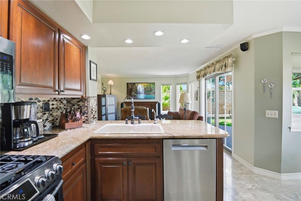 21616 Fernleaf Drive, Lake Forest CA 92630 - Photo 18