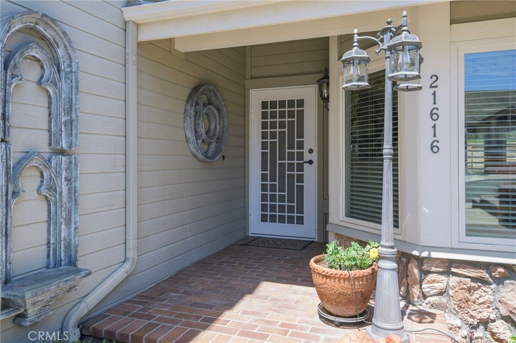 21616 Fernleaf Drive 21616 Fernleaf Drive