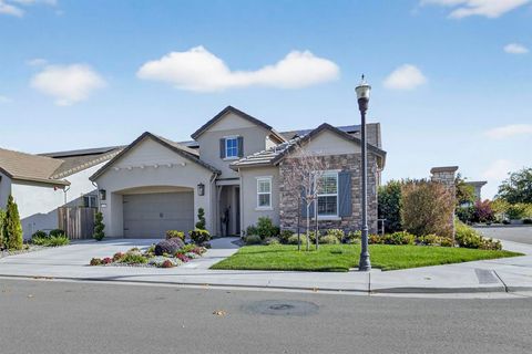 Photo of 1560 empire Dr, Lodi, CA 95242 (MLS # 41124421)