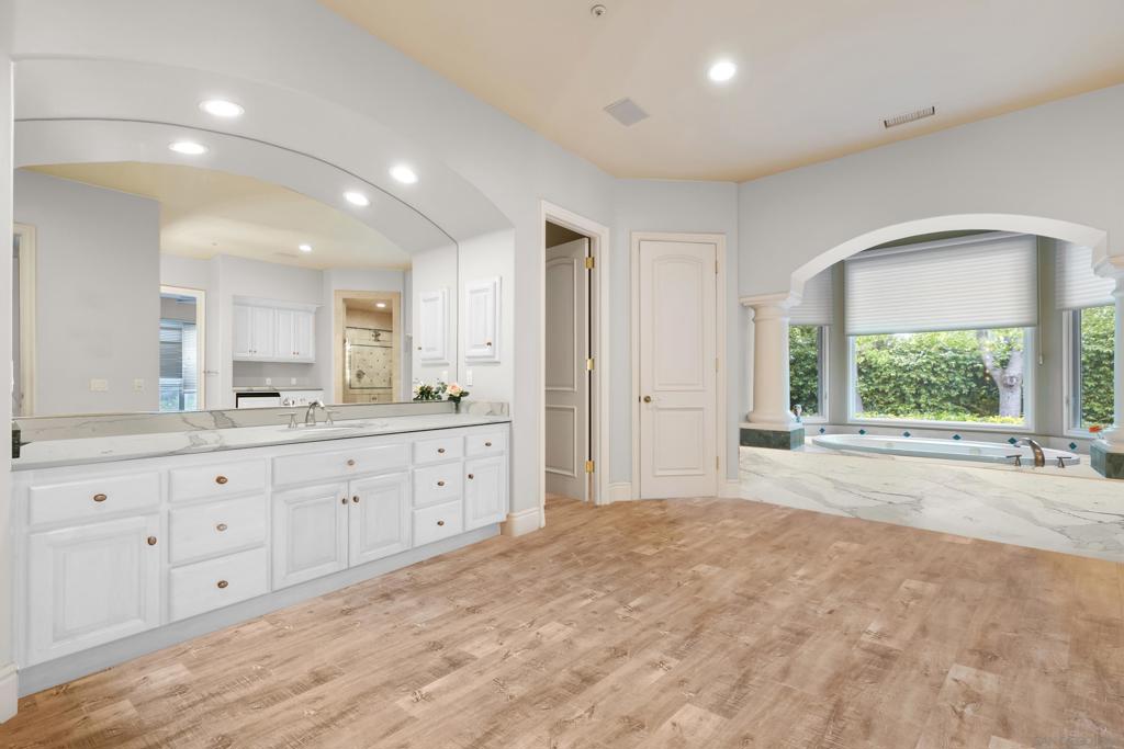 Rancho Santa Fe - Residential