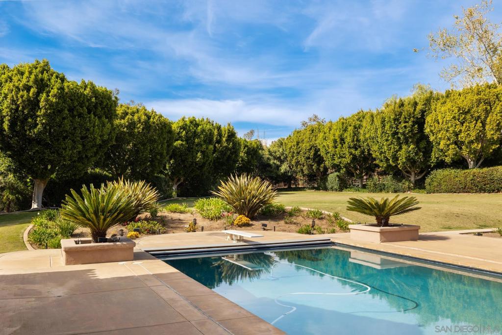Rancho Santa Fe - Residential